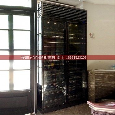澳门宋玉生广场某私房菜定制双开门不锈钢酒柜